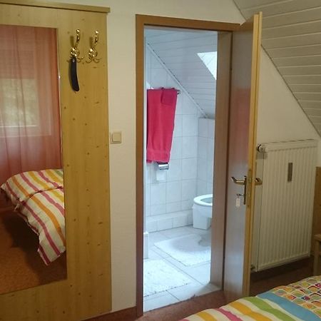 Gasthof Wilhelm Tell Fremdenzimmer Цирндорф Экстерьер фото