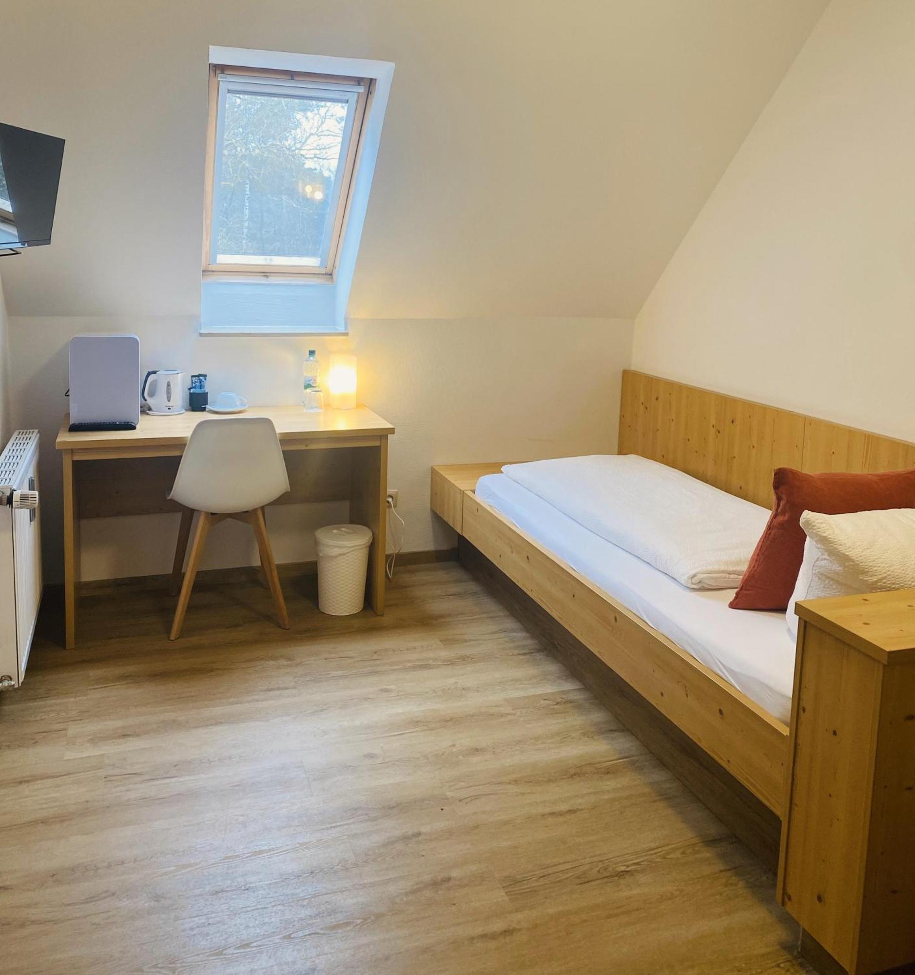 Gasthof Wilhelm Tell Fremdenzimmer Цирндорф Экстерьер фото